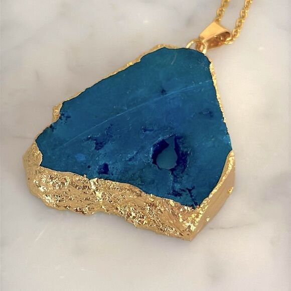 Unique Raw Blue Agate or Quartz Pendant Necklace — Gilded Edge & Gold Tone Chain - Picture 7 of 7